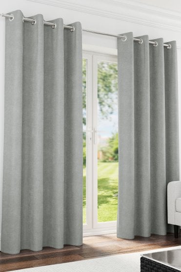 Knightsbridge Chenille Blackout Readymade Curtain